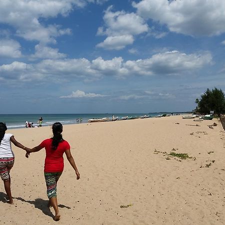 Marine Tourist Guest House At Negombo Beach Kültér fotó